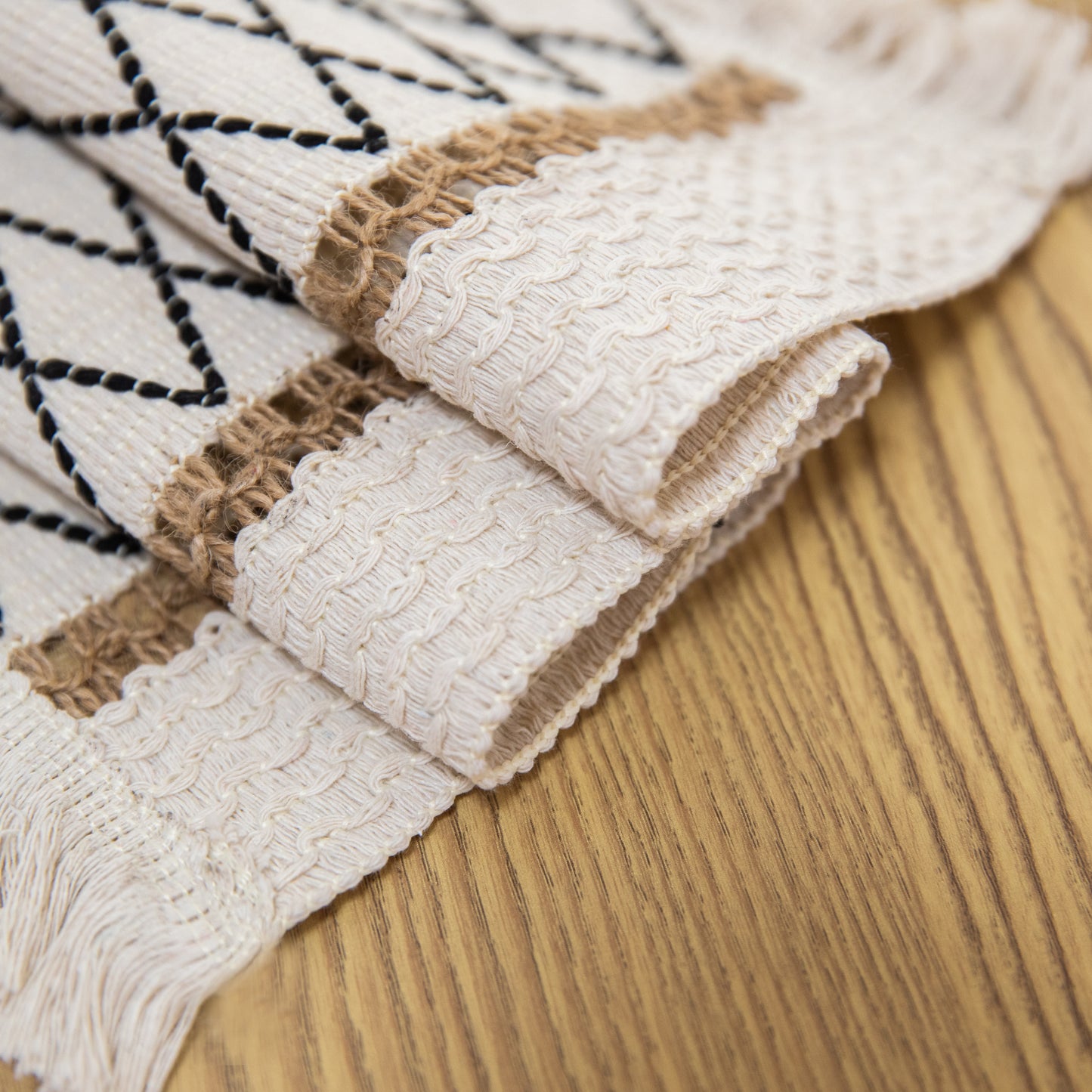 Art Woven Placemat Set Handmade Personalized Plate Mat Kitchen Decoration Colorful   Blcak