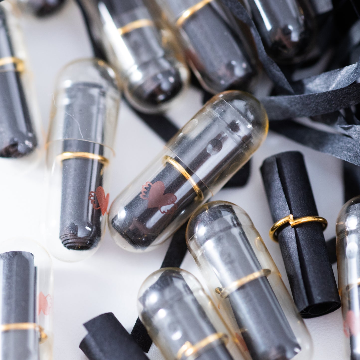 DIY Mini Capsule Message Love Letters in a Glass Bottle love Message Capsules Pills Notes Gift for Valentines Birthday Anniversary New Year Inactive